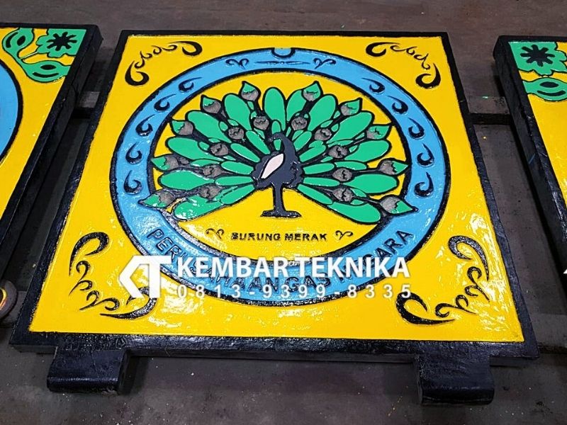 Tutup Manhole Cover Custom Gambar Binatang Bahan Besi