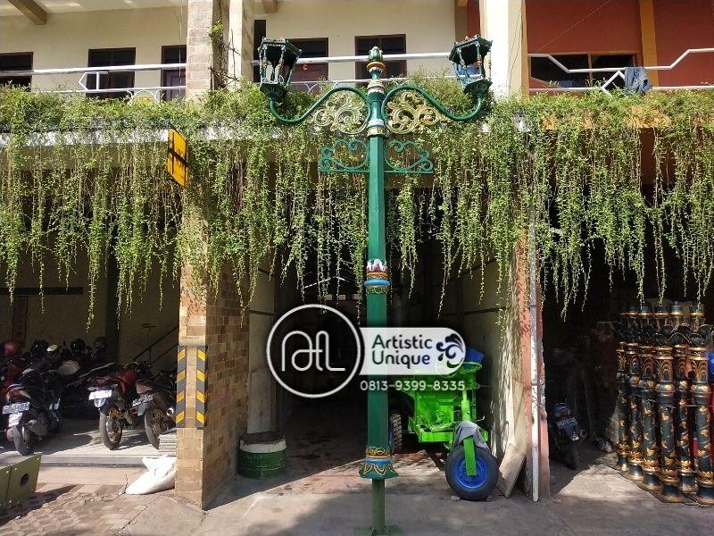 Tiang Lampu Jalan Bali