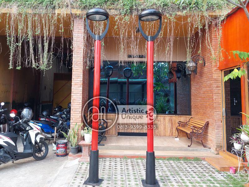 Tiang Lampu dari Besi