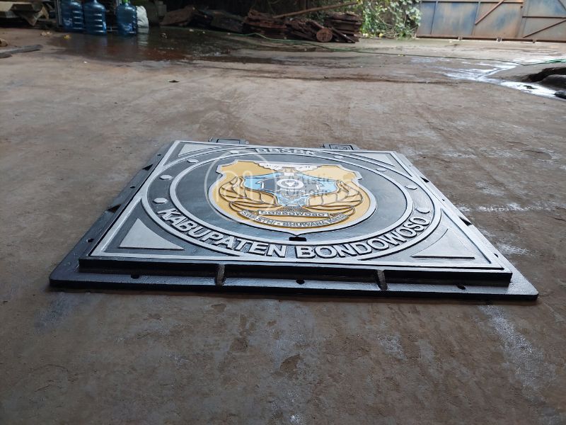 Tutup Manhole