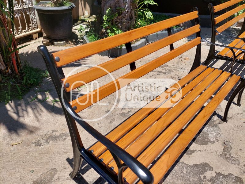 kursi taman kayu unik