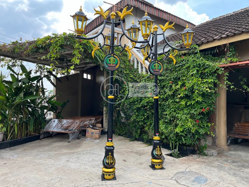 Tiang Lampu Jalan Minimalis