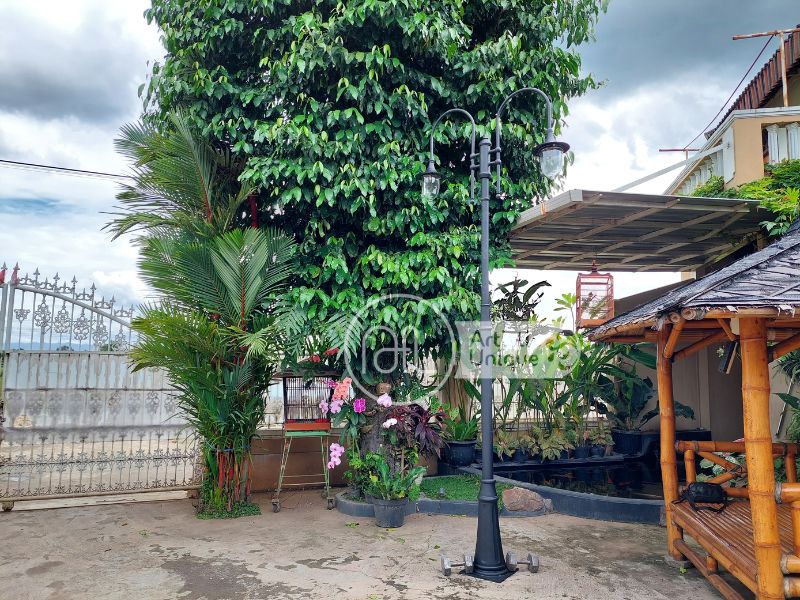 Tiang Lampu Jalan Minimalis