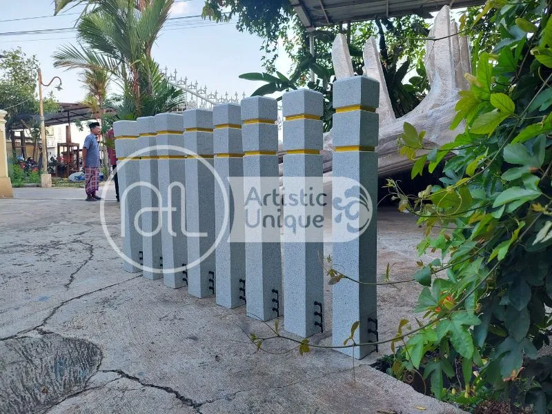 bollard keamanan jalan