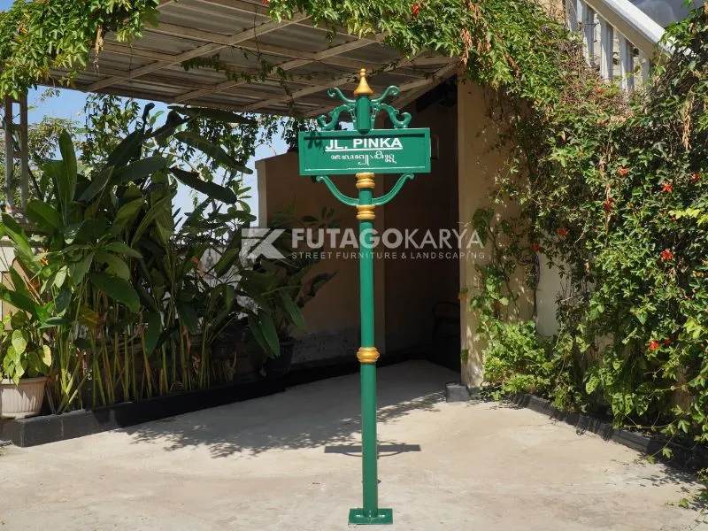 Tiang Informasi Jalan