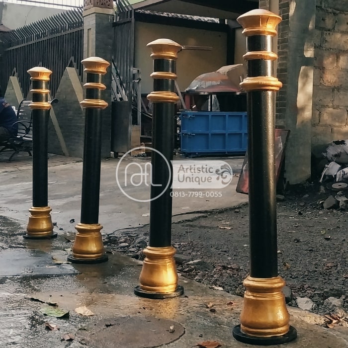 bollard black gold
