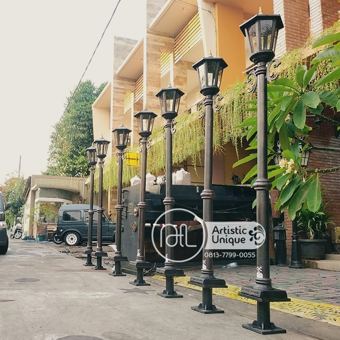 tiang lampu antik cabang 1