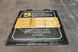 manhole cast iron modern (3)