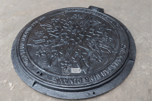 manhole cover pedestrian
